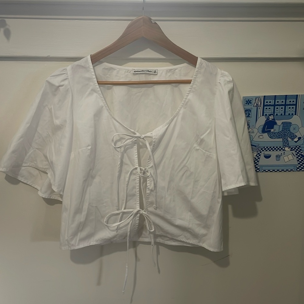 Abercrombie and Fitch white tie top